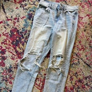 AMERICAN EAGLE JEANS SIZE 4